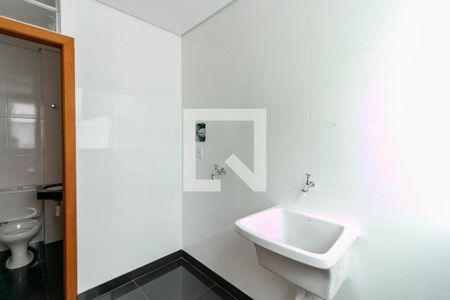 Apartamento à venda com 215m², 4 quartos e 3 vagas Apartamento à venda com 215m², 4 quartos e 3 vagasCozinha e Área de Serviço