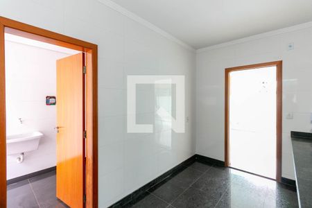 Apartamento à venda com 215m², 4 quartos e 3 vagas Apartamento à venda com 215m², 4 quartos e 3 vagasCozinha e Área de Serviço
