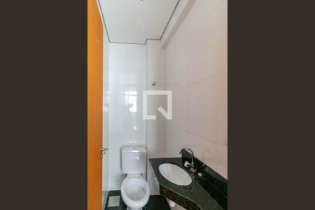 Apartamento à venda com 215m², 4 quartos e 3 vagas Apartamento à venda com 215m², 4 quartos e 3 vagasCozinha e Área de Serviço