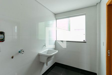 Apartamento à venda com 215m², 4 quartos e 3 vagas Apartamento à venda com 215m², 4 quartos e 3 vagasCozinha e Área de Serviço