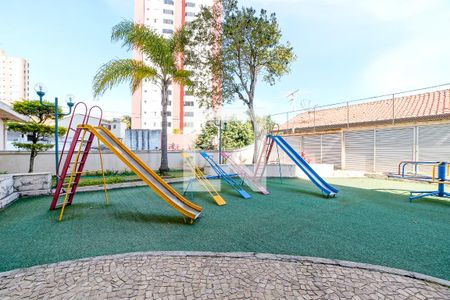 Apartamento para alugar com 68m², 2 quartos e 1 vaga Apartamento para alugar com 68m², 2 quartos e 1 vagaÁrea Comum - Playground