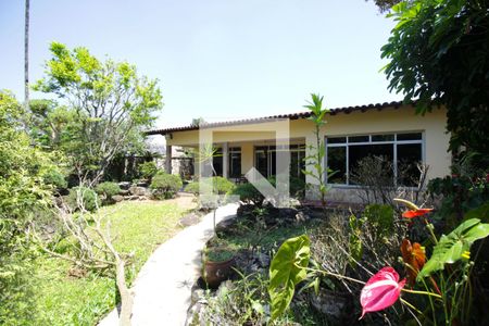 Casa à venda com 448m², 4 quartos e 8 vagasÁrea comum