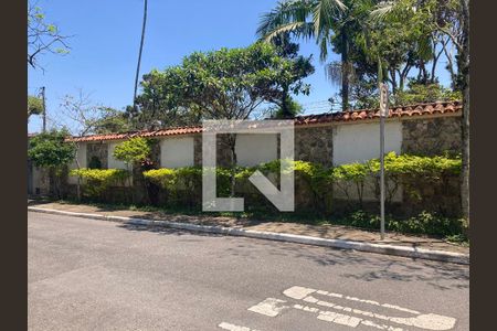 Casa à venda com 448m², 4 quartos e 8 vagasVista da Rua