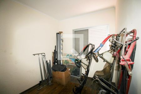 Casa à venda com 448m², 4 quartos e 8 vagasQuarto de Serviço