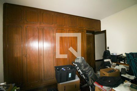 Casa à venda com 448m², 4 quartos e 8 vagasQuarto