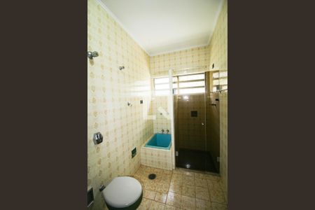 Casa à venda com 448m², 4 quartos e 8 vagasBanheiro