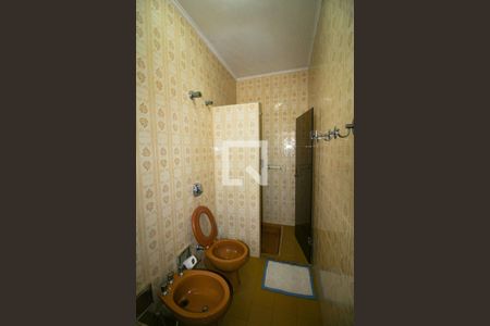 Casa à venda com 448m², 4 quartos e 8 vagasBanheiro