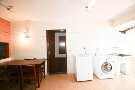 Casa à venda com 448m², 4 quartos e 8 vagasÁrea comum