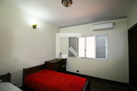 Casa à venda com 448m², 4 quartos e 8 vagasQuarto