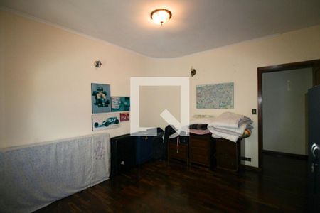 Casa à venda com 448m², 4 quartos e 8 vagasQuarto