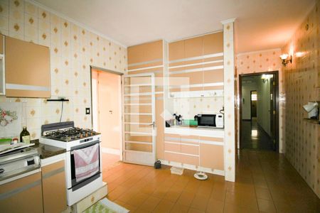 Casa à venda com 448m², 4 quartos e 8 vagasCozinha