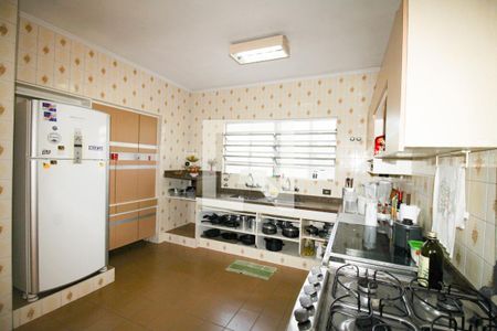 Casa à venda com 448m², 4 quartos e 8 vagasCozinha