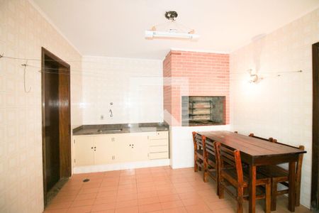 Casa à venda com 448m², 4 quartos e 8 vagasÁrea comum