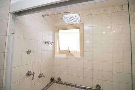 Banheiro 1, box e ducha  de apartamento à venda com 4 quartos, 110m² em Indianópolis, São Paulo