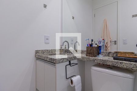 Apartamento à venda com 64m², 2 quartos e 2 vagasBanheiro da suíte