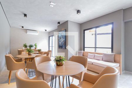 Apartamento à venda com 64m², 2 quartos e 2 vagasÁrea comum - Salão de festas