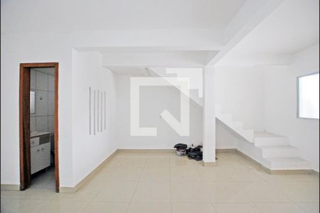 Sala de casa à venda com 2 quartos, 107m² em Hípica, Porto Alegre