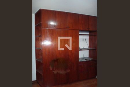 Casa à venda com 2 quartos, 80m² em Cambuci, São Paulo