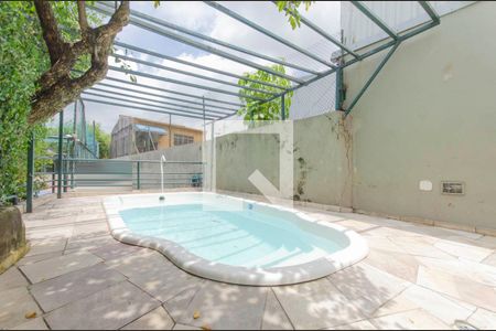 Apartamento à venda com 49m², 2 quartos e 1 vaga Apartamento à venda com 49m², 2 quartos e 1 vagaÁrea Comum - Piscina
