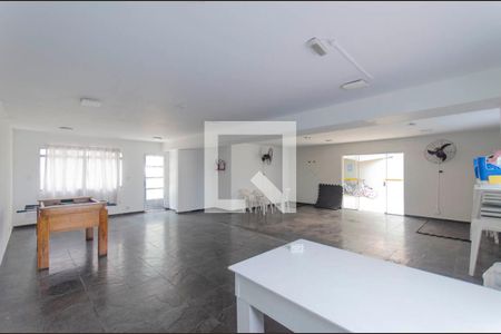Apartamento à venda com 49m², 2 quartos e 1 vaga Apartamento à venda com 49m², 2 quartos e 1 vagaÁrea Comum - Salão de Festas