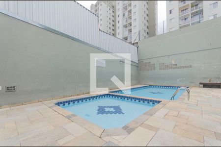 Apartamento à venda com 49m², 2 quartos e 1 vaga Apartamento à venda com 49m², 2 quartos e 1 vagaÁrea Comum - Piscina