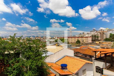 Vista de apartamento para alugar com 3 quartos, 100m² em Caiçaras, Belo Horizonte