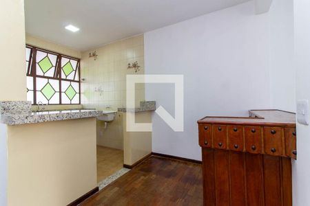 Cozinha e Área de Serviço de apartamento para alugar com 3 quartos, 100m² em Caiçaras, Belo Horizonte