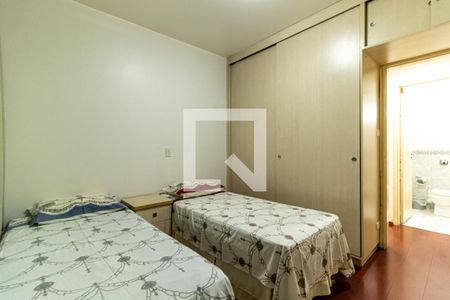 Quarto 1 de apartamento à venda com 2 quartos, 116m² em Higienópolis, São Paulo