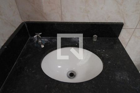 Casa à venda com 290m², 4 quartos e 2 vagasBanheiro