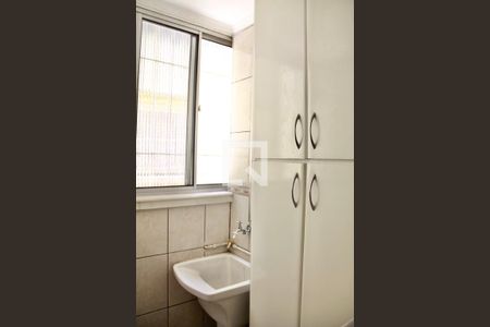 Apartamento para alugar com 67m², 2 quartos e 1 vagaÁrea de Serviço