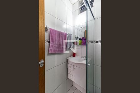 Casa à venda com 170m², 6 quartos e 2 vagasBanheiro 2 da Casa 1