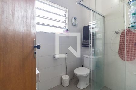 Casa à venda com 170m², 6 quartos e 2 vagasBanheiro 1 da Casa 1