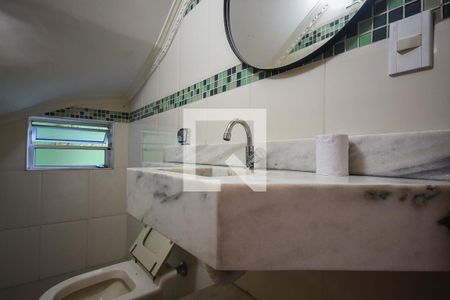 Lavabo de casa para alugar com 3 quartos, 280m² em Jardim Kuabara, Taboão da Serra