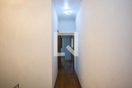 Corredor de casa para alugar com 3 quartos, 280m² em Jardim Kuabara, Taboão da Serra