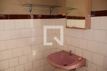 Casa à venda com 320m², 3 quartos e 6 vagasBanheiro lavanderia