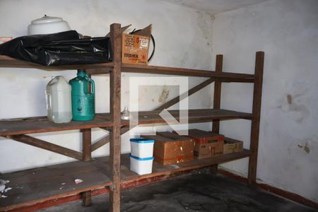 Casa à venda com 320m², 3 quartos e 6 vagasEstoque