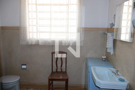 Casa à venda com 320m², 3 quartos e 6 vagasBanheiro