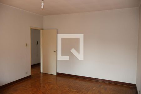 Casa à venda com 320m², 3 quartos e 6 vagasQuarto