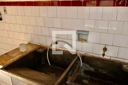 Casa à venda com 320m², 3 quartos e 6 vagasTanque