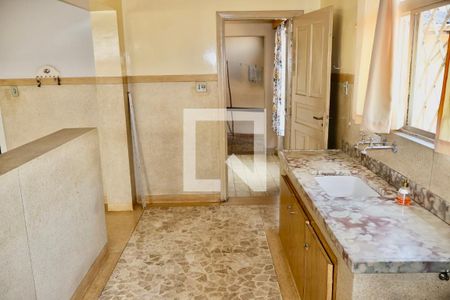 Casa à venda com 320m², 3 quartos e 6 vagasCozinha