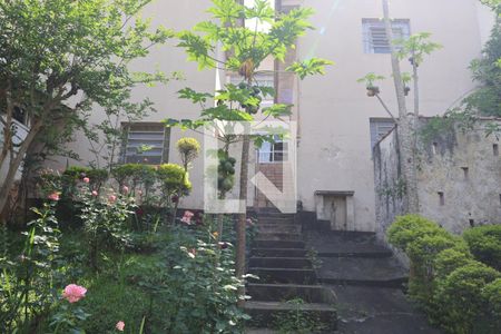 Casa à venda com 320m², 3 quartos e 6 vagasJardim dos fundos