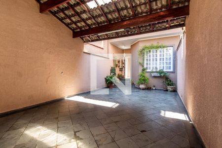 Casa à venda com 257m², 5 quartos e 4 vagasGaragem