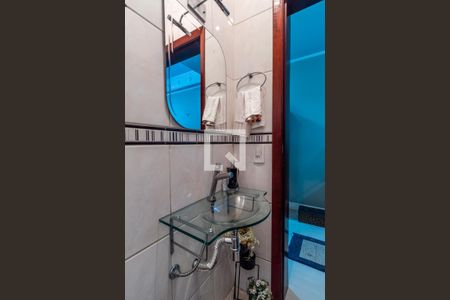 Casa à venda com 257m², 5 quartos e 4 vagasLavabo