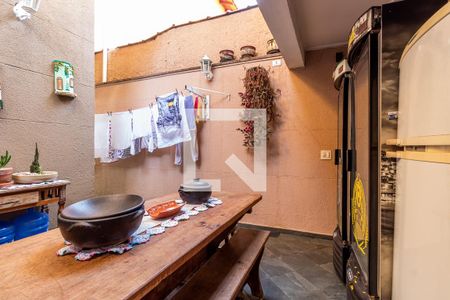 Casa à venda com 257m², 5 quartos e 4 vagasQuintal