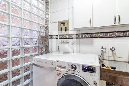 Casa à venda com 257m², 5 quartos e 4 vagasÁrea de Serviço