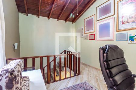 Casa à venda com 257m², 5 quartos e 4 vagasEscritório