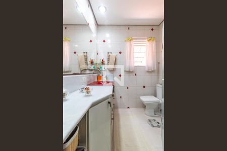 Casa à venda com 257m², 5 quartos e 4 vagasSuíte - Banheiro