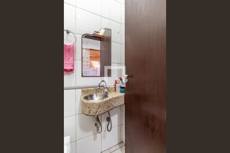 Casa à venda com 257m², 5 quartos e 4 vagasBanheiro de serviço