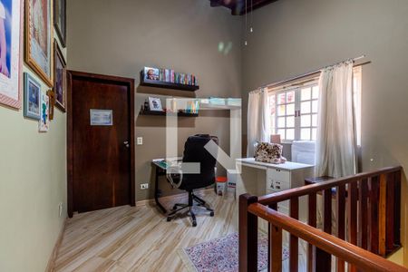 Casa à venda com 257m², 5 quartos e 4 vagasEscritório