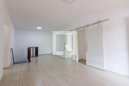Sala 2 de casa para alugar com 5 quartos, 360m² em Km 18, Osasco